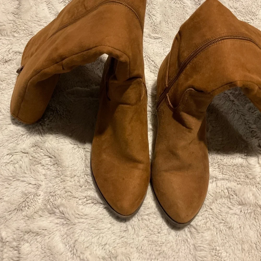 JUST Fab Saddle Brown Knee Boots